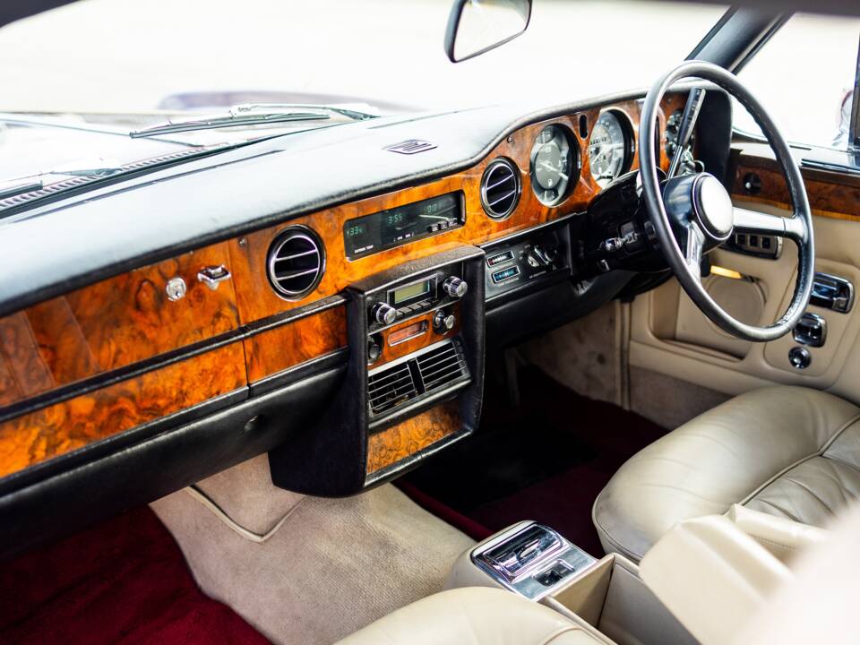 Afbeelding 4/50 van Rolls-Royce Corniche I (1982)
