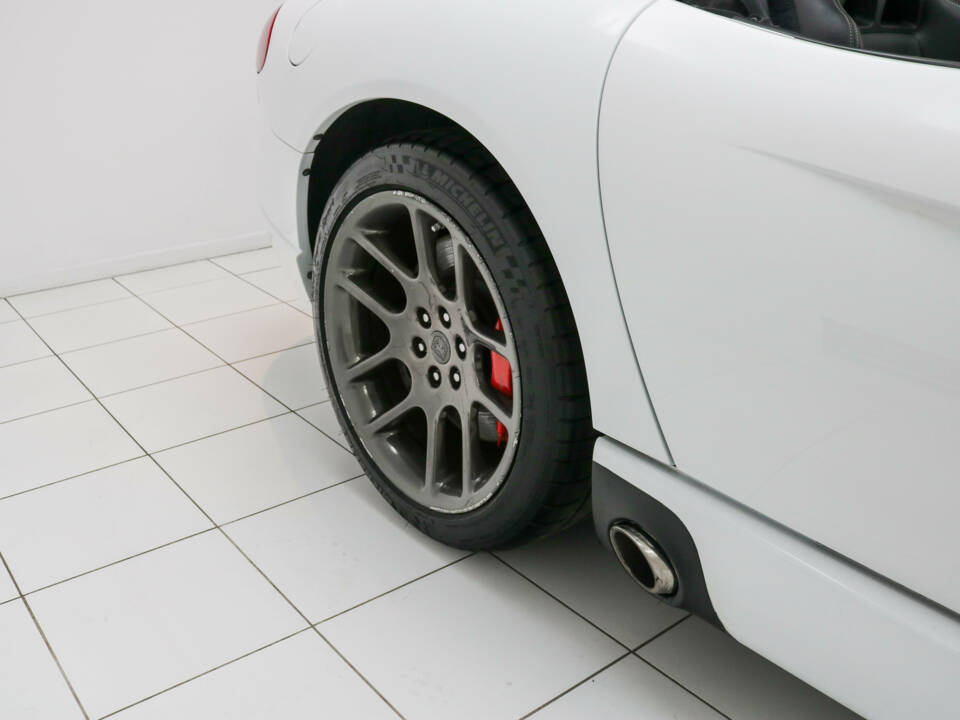 Afbeelding 15/17 van Dodge Viper SRT10 (2005)