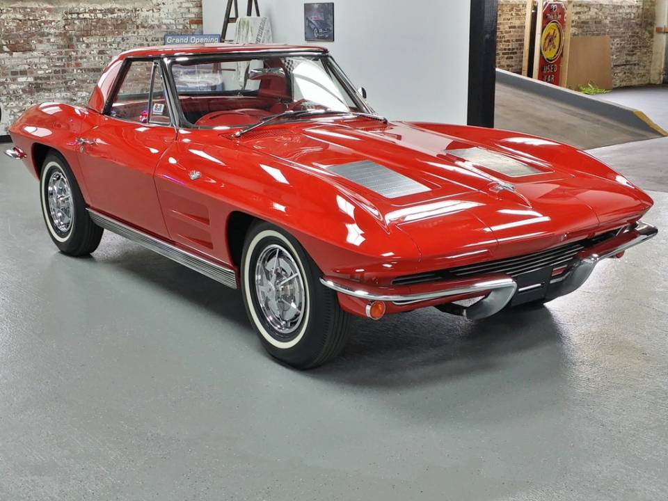 Image 4/4 of Chevrolet Corvette Sting Ray Convertible (1963)