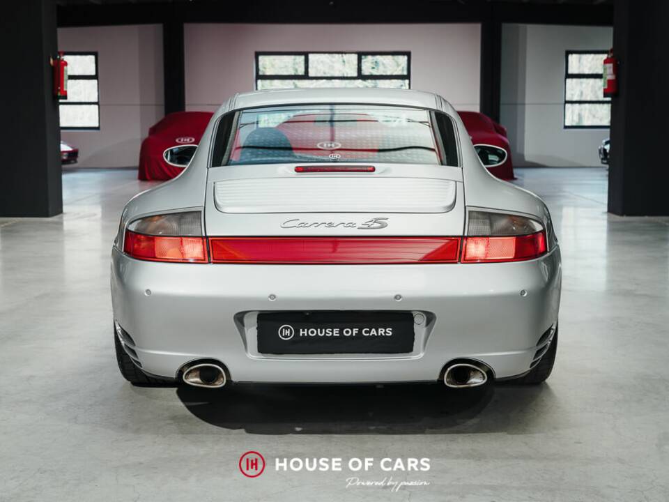 Bild 8/22 von Porsche 911 Carrera 4S (2002)