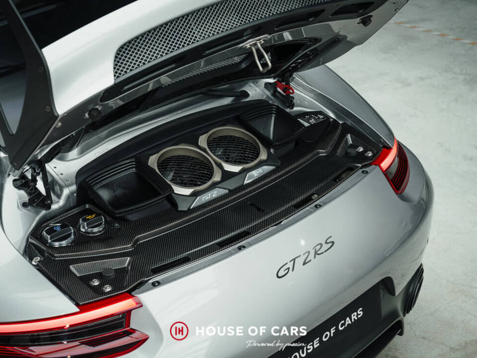 Bild 17/25 von Porsche 911 GT2 RS (2018)