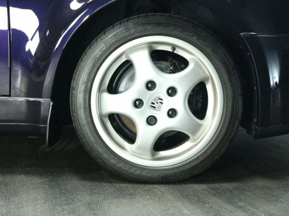 Immagine 49/50 di Porsche 911 Carrera 4 (1993)