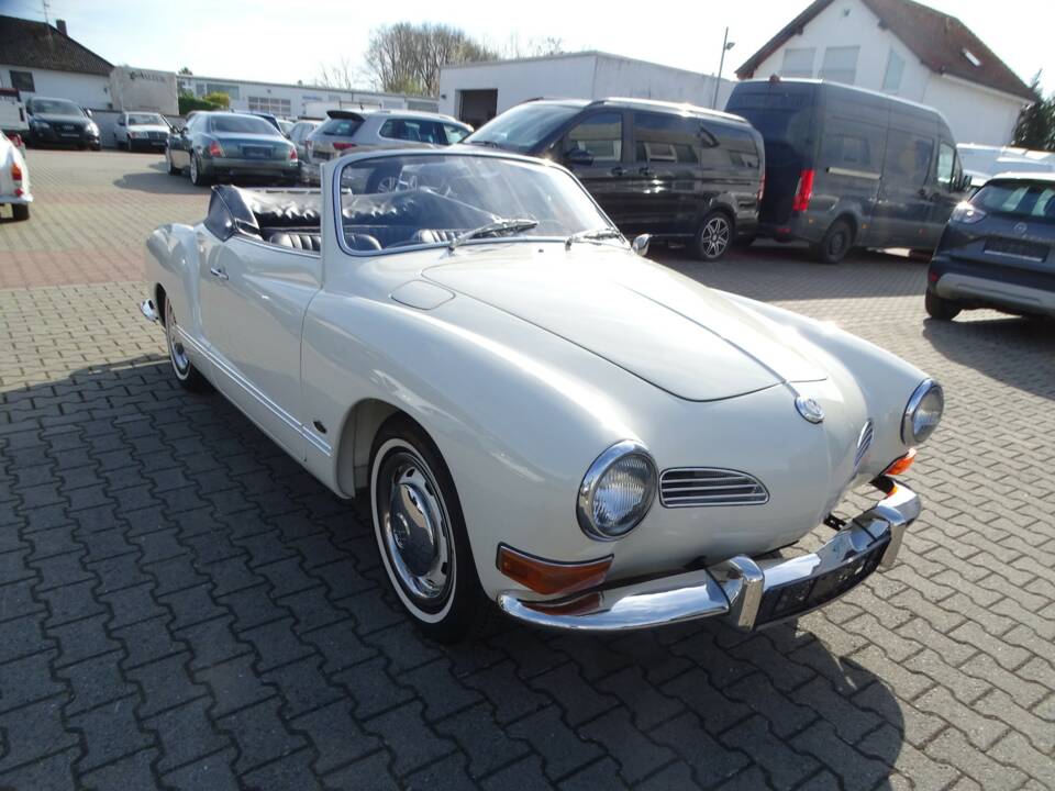 Image 3/26 de Volkswagen Karmann Ghia 1600 (1971)