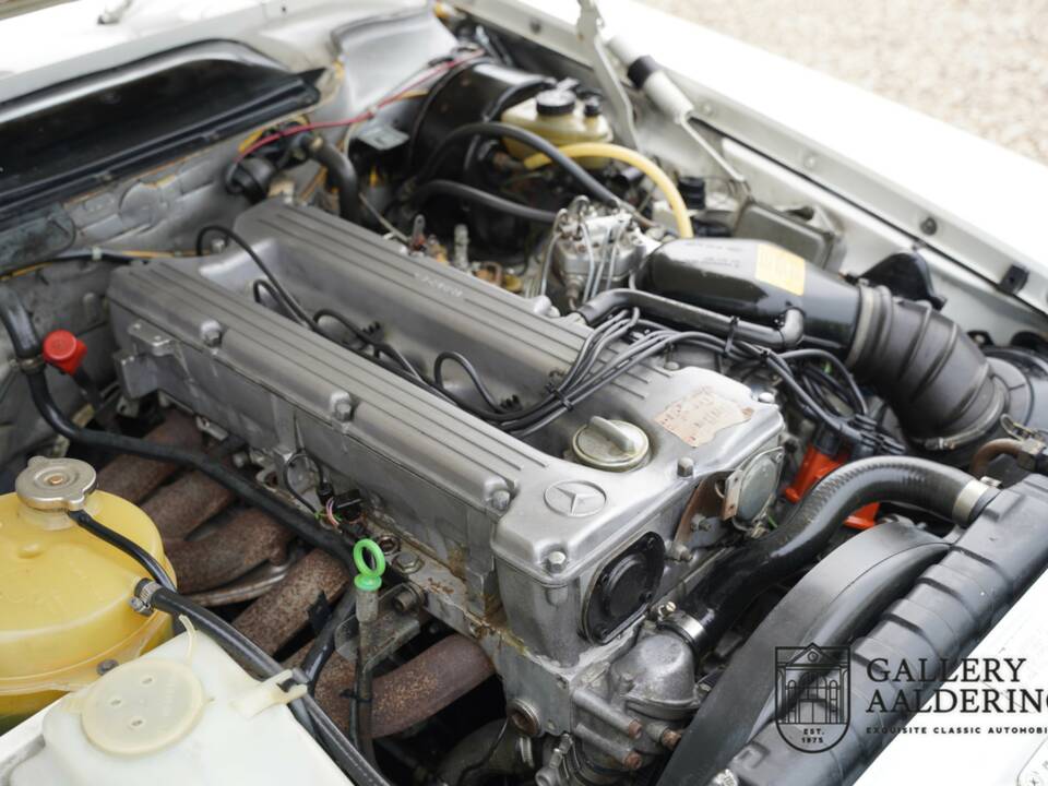 Image 48/50 of Mercedes-Benz 280 SL (1981)