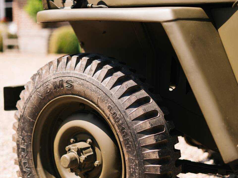 Bild 25/31 von Willys Jeep M38 A1 (1943)