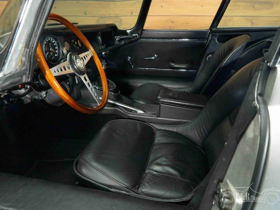 Immagine 12/19 di Jaguar E-Type 3.8 (1964)