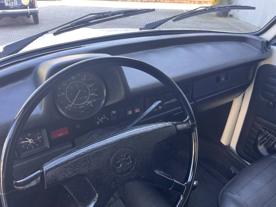 Bild 17/23 von Volkswagen Käfer 1303 (1979)