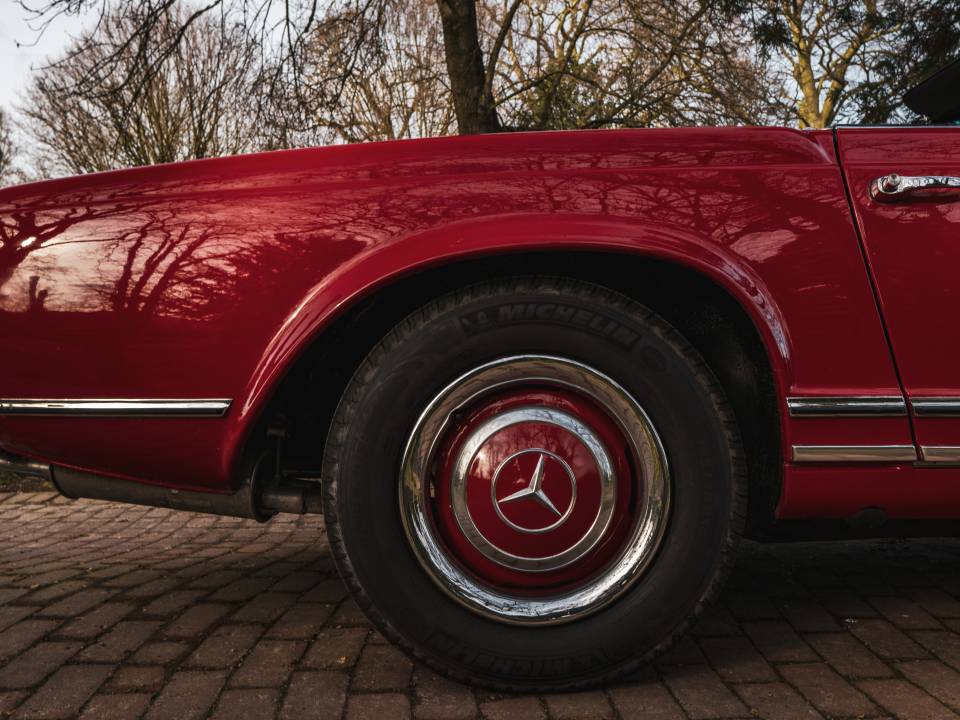 Imagen 8/50 de Mercedes-Benz 230 SL (1966)