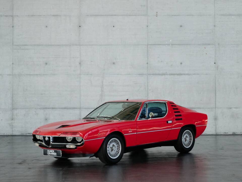 Image 1/50 of Alfa Romeo Montreal (1973)