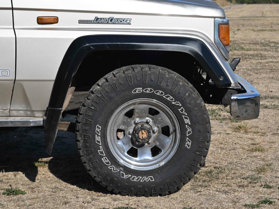 Bild 20/50 von Toyota Landcruiser Turbo LJ 70 (1989)
