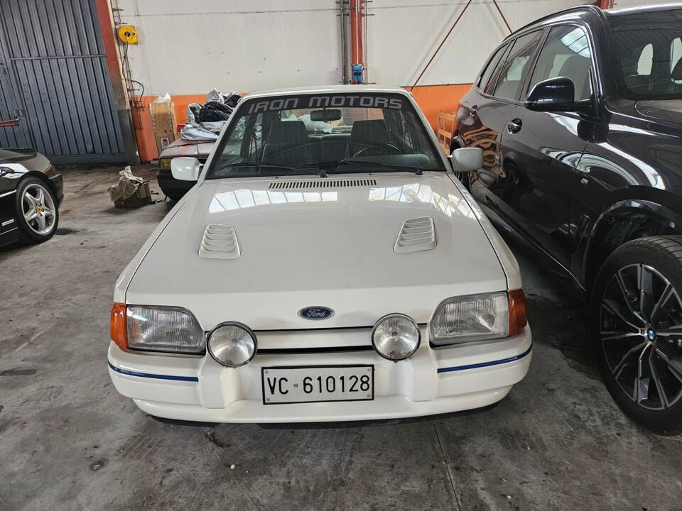 Afbeelding 2/14 van Ford Escort turbo RS (1988)