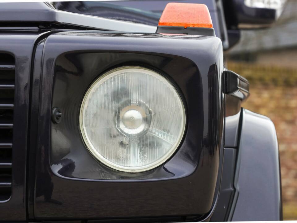 Bild 27/50 von Mercedes-Benz 500 GE (1993)