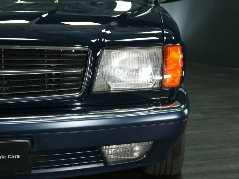 Bild 53/63 von Mercedes-Benz 420 SEC (1990)