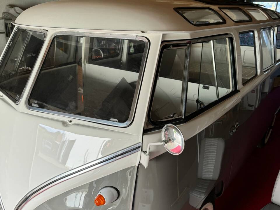 Immagine 2/9 di Volkswagen T1 Samba 1.2 (1961)