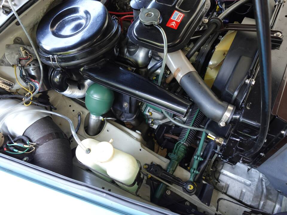 Imagen 29/42 de Citroën DS 23 Break (1972)