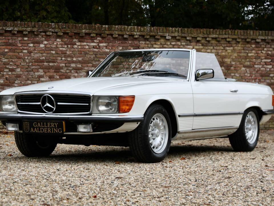 Bild 1/50 von Mercedes-Benz 280 SL (1977)