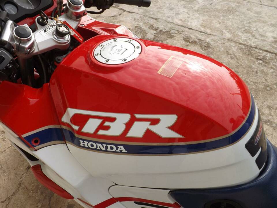 Immagine 31/50 di Honda CBR 1000F (1992)