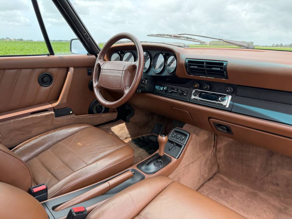 Image 35/62 of Porsche 911 Carrera 2 (1990)
