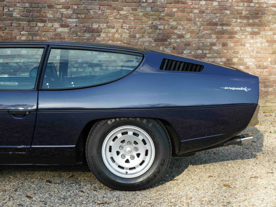 Bild 32/50 von Lamborghini Espada 400 GT (1973)