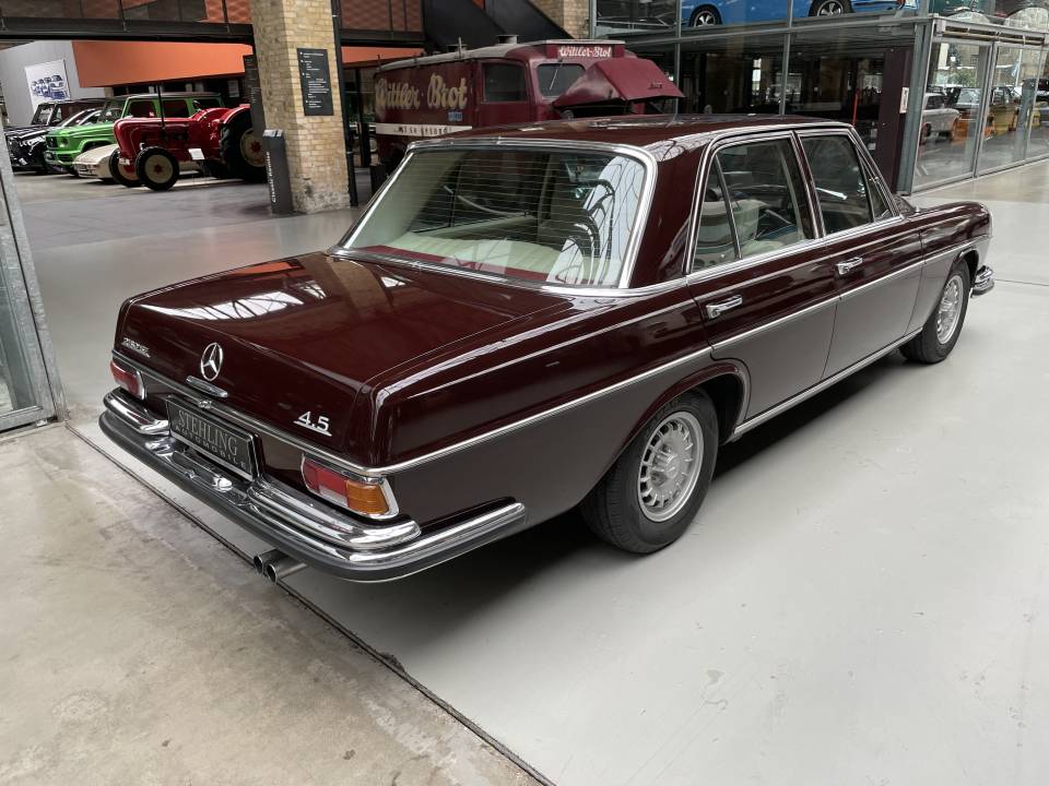 Image 12/50 of Mercedes-Benz 280 SE 4,5 (1972)