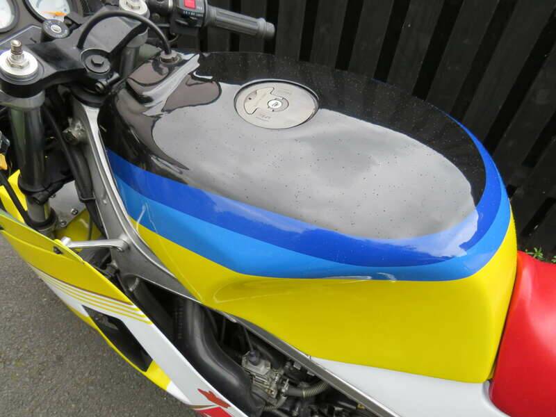 Image 18/43 de Suzuki RG 500 (1987)