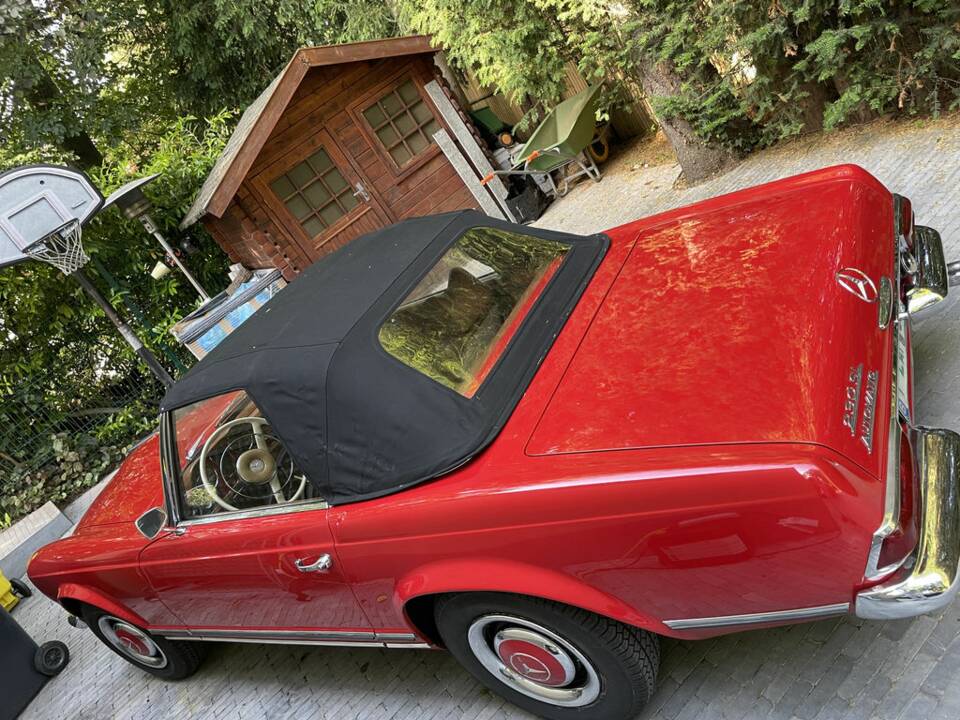 Image 4/8 of Mercedes-Benz 230 SL (1965)