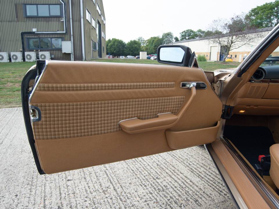 Bild 22/39 von Mercedes-Benz 280 SL (1984)