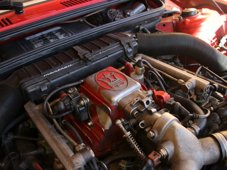 Bild 33/35 von Maserati Spyder (1991)