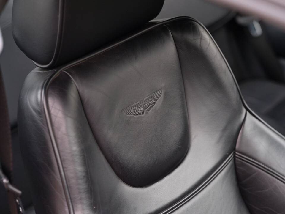 Bild 34/42 von Aston Martin DB 7 Vantage (2001)