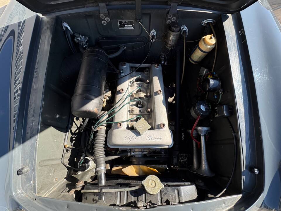 Image 12/25 of Alfa Romeo Giulietta TI (1961)