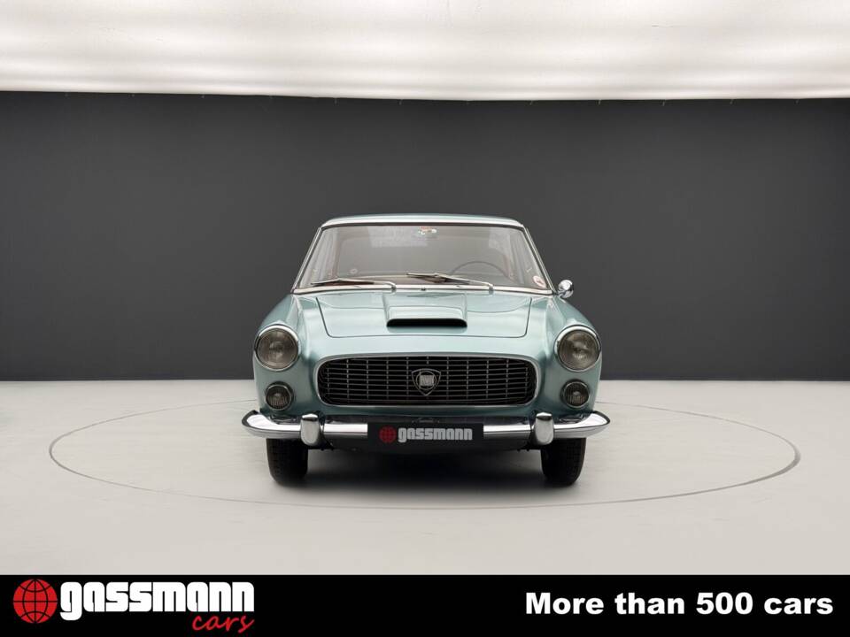 Image 2/15 of Lancia Flaminia Coupe Pininfarina 3B (1964)
