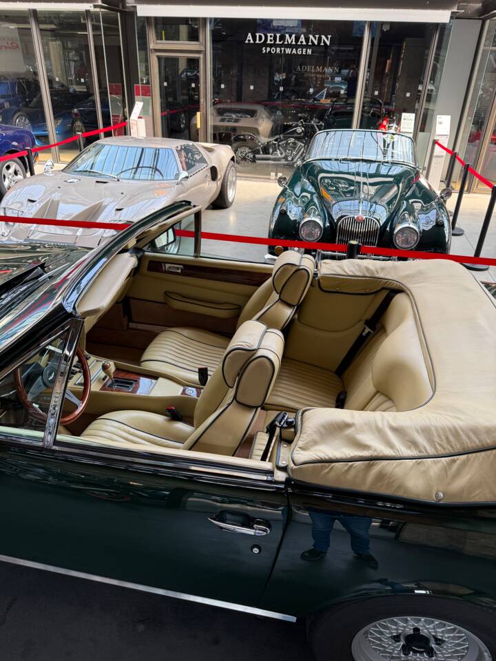 Bild 16/25 von Aston Martin V8 Volante (1986)