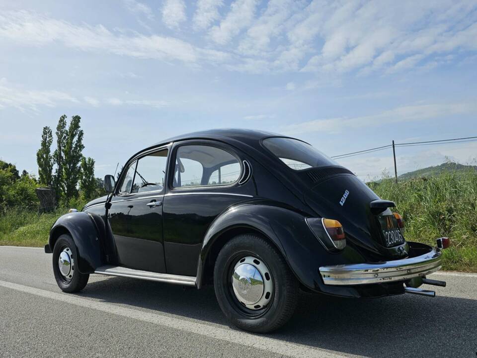 Image 13/33 of Volkswagen Escarabajo 1200 (1972)