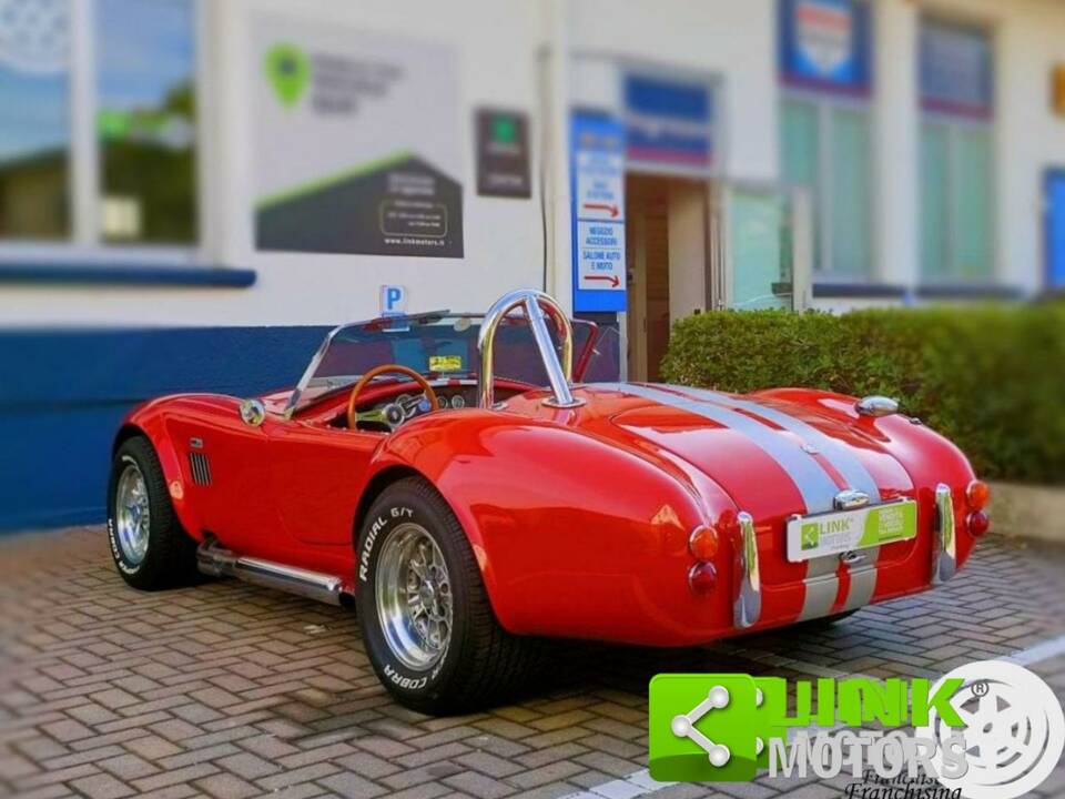 Image 7/10 of AC Cobra Replica (1966)