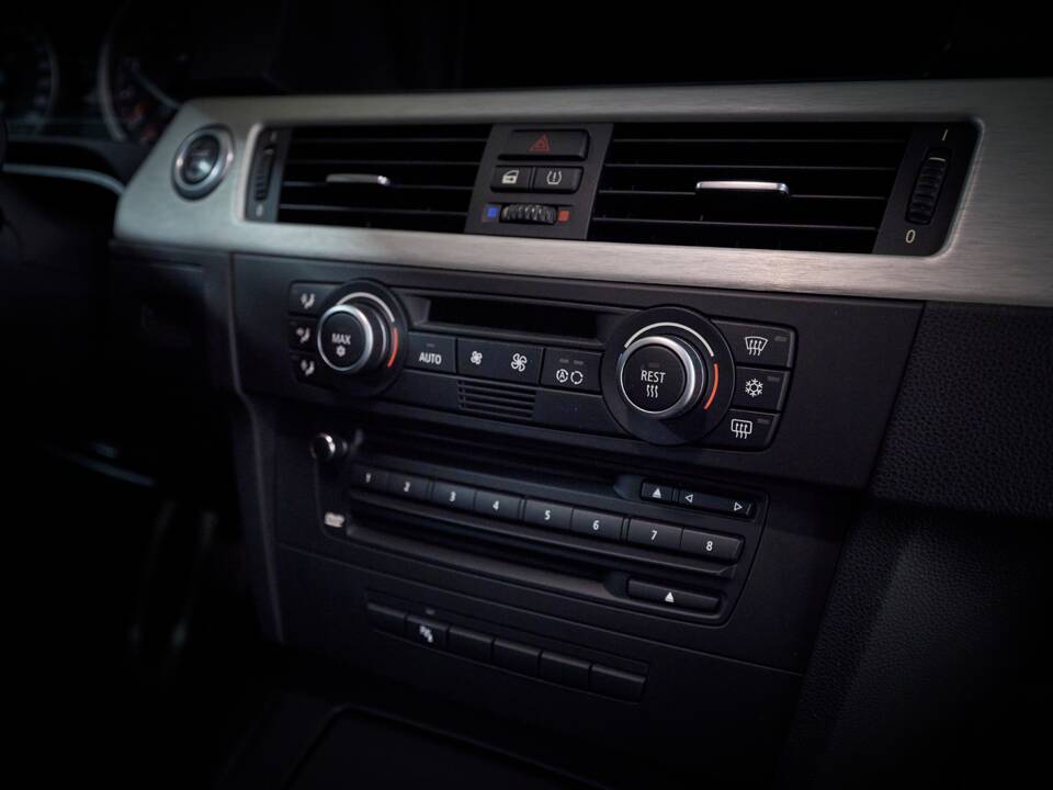 Image 79/100 of BMW M3 (2006)