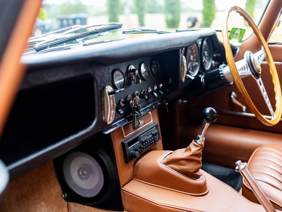 Bild 45/50 von Jaguar E-Type 4.2 (1965)