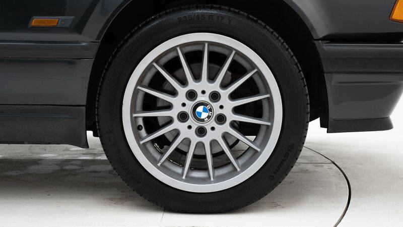 Bild 11/15 von BMW 730i (1988)