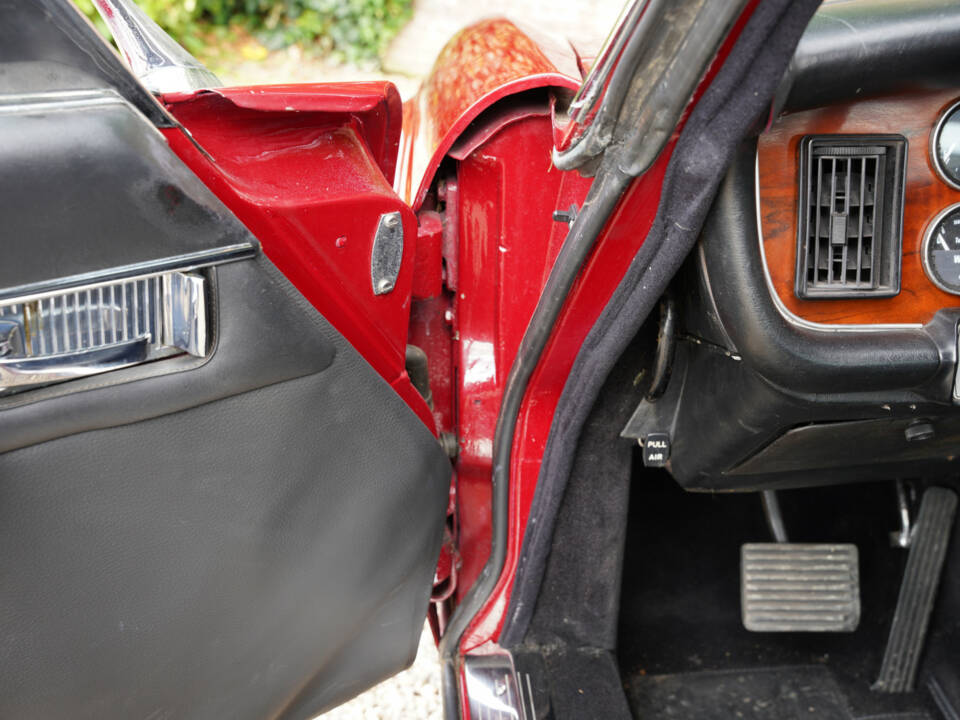 Bild 38/50 von Jaguar XJ 6 C 4.2 (1976)