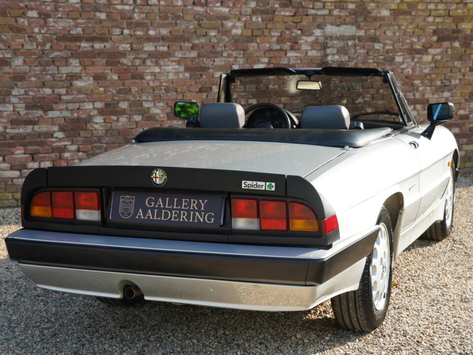 Afbeelding 47/50 van Alfa Romeo 2.0 Spider QV (1987)