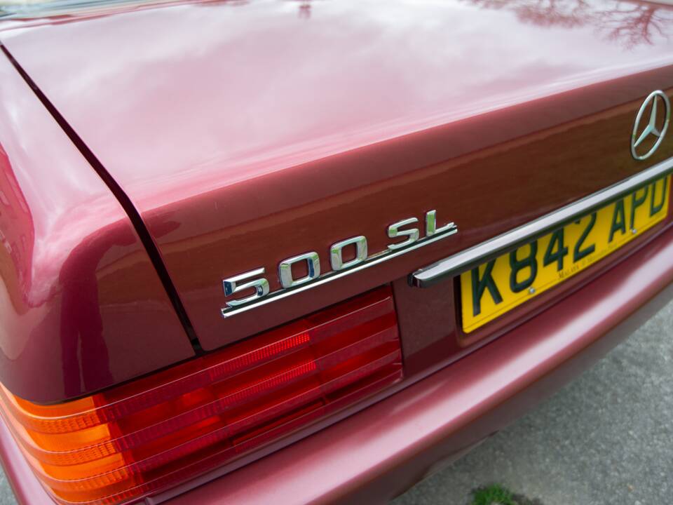 Image 28/28 of Mercedes-Benz 500 SL (1992)