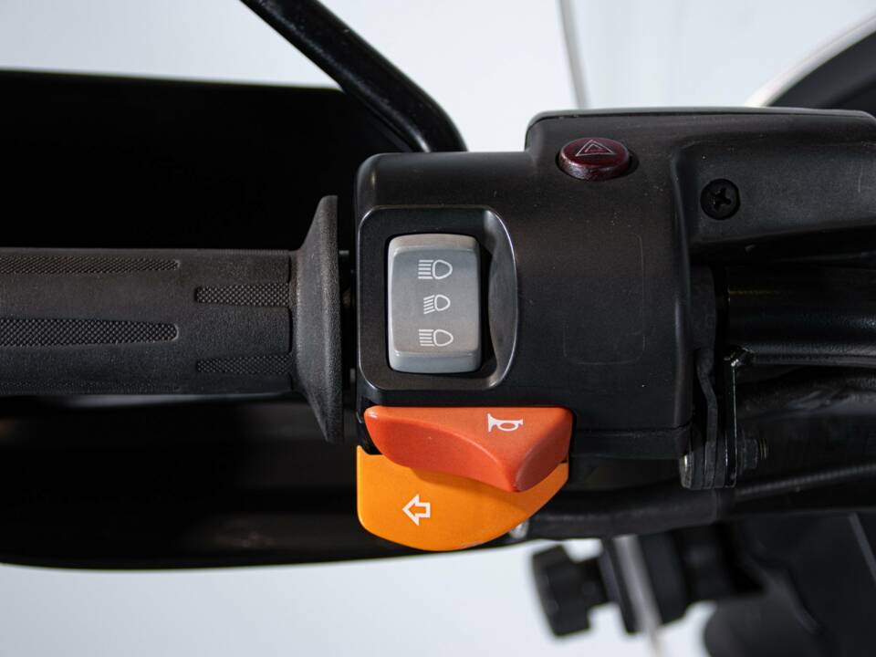 Immagine 49/50 di BMW DUMMY (2000)