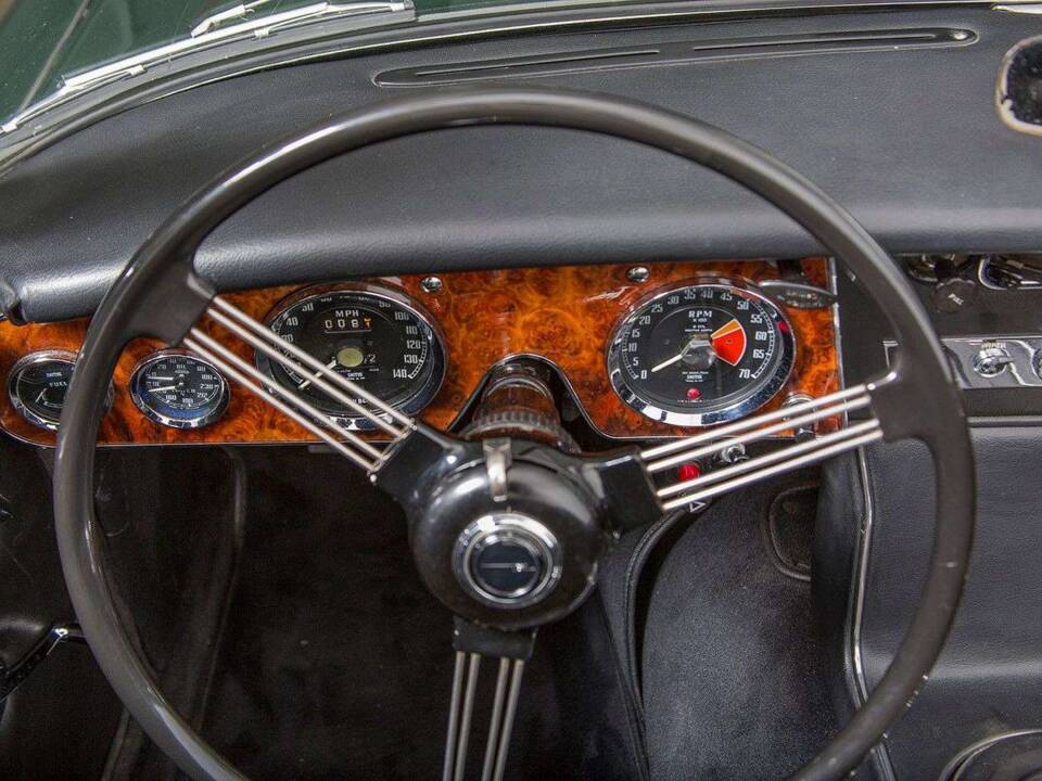 Imagen 16/20 de Austin-Healey 3000 Mk III (BJ8) (1966)