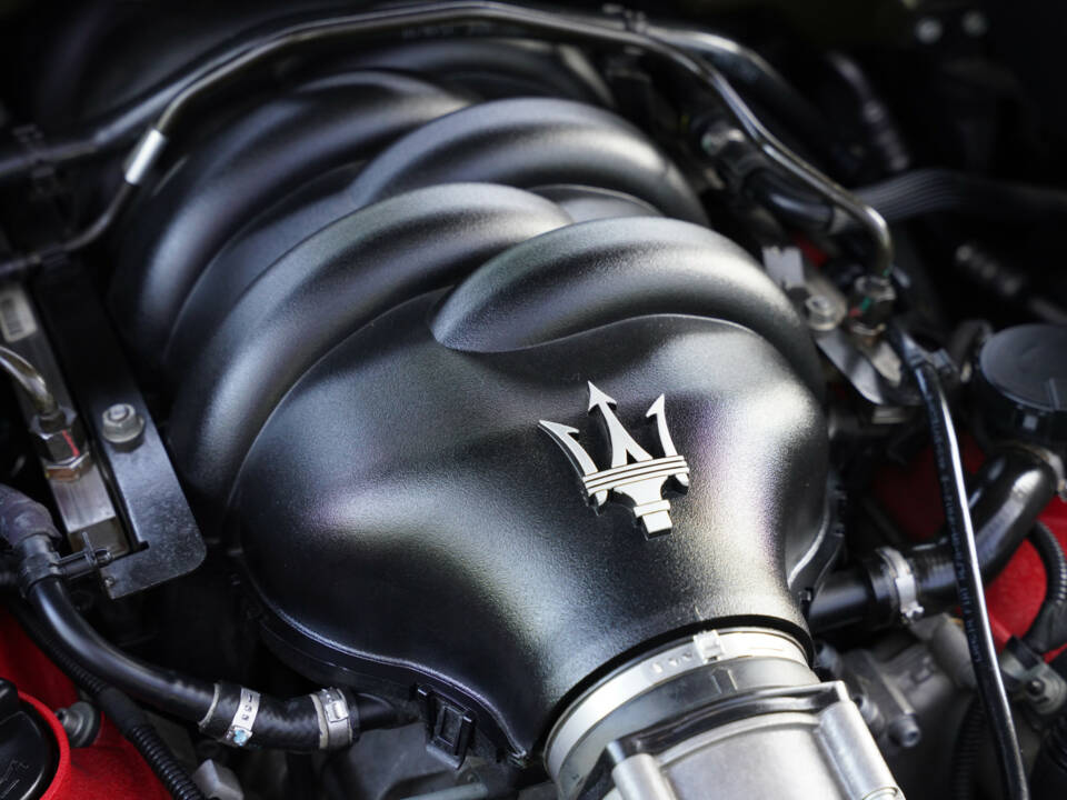 Afbeelding 11/50 van Maserati GranTurismo MC Stradale (2011)