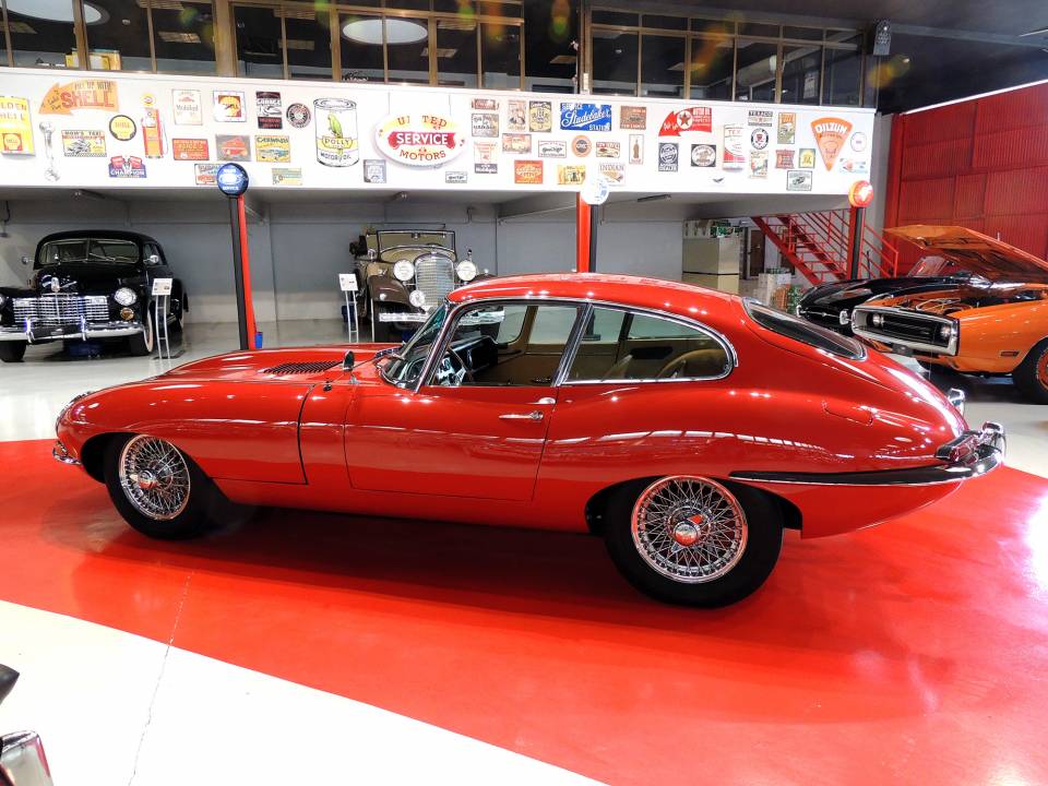 Image 9/20 of Jaguar E-Type 3.8 (1963)