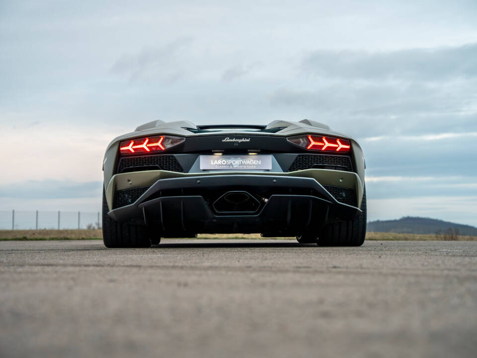 Image 43/44 de Lamborghini Aventador S (2020)