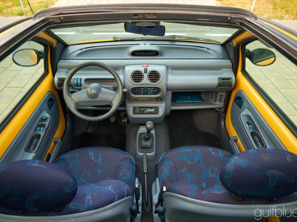 Bild 17/49 von Renault Twingo 1.2 (1996)