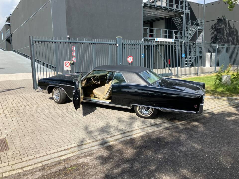 Bild 2/26 von Buick Electra 225 (1968)