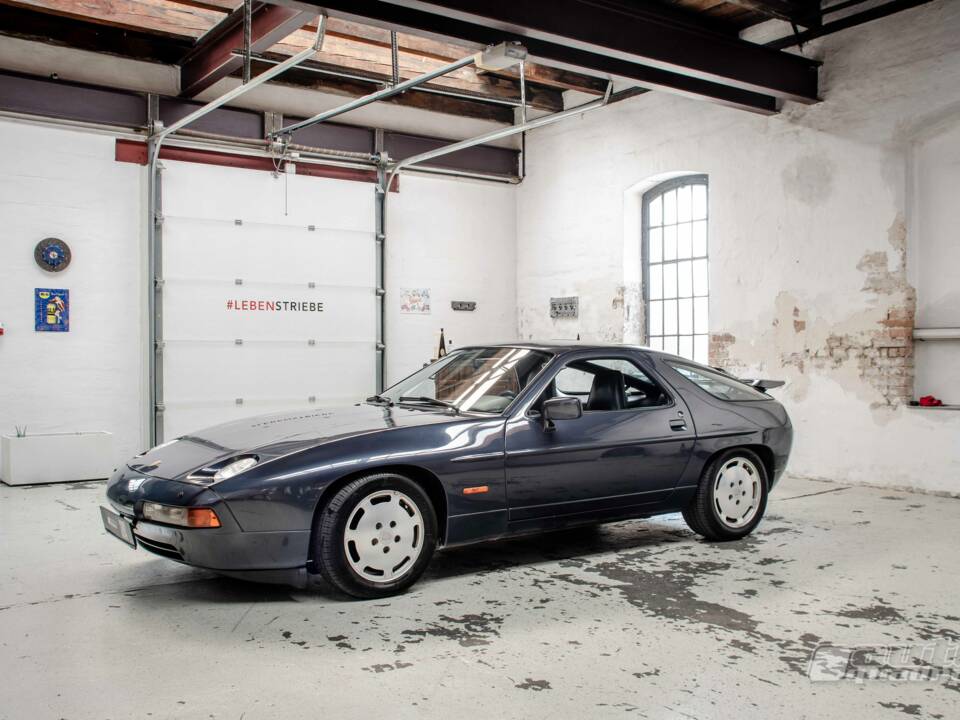 Immagine 5/10 di Porsche 928 S4 (1988)