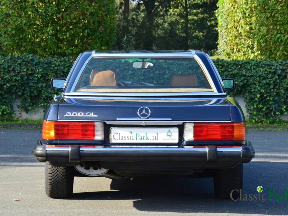 Image 27/50 de Mercedes-Benz 380 SL (1982)