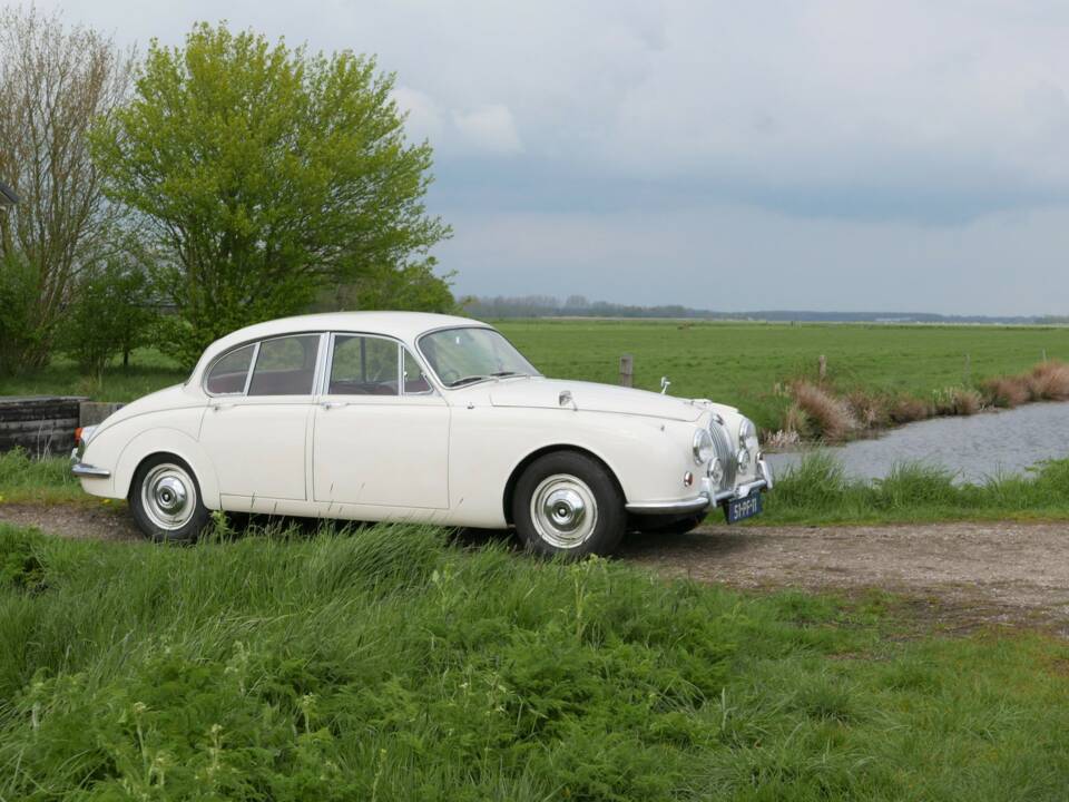 Obraz 9/50 pojazdu Jaguar 240 (1968)